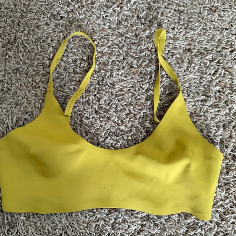 Free people bra size M brand new without tag. Mustard color